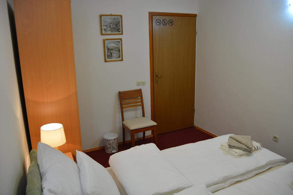 Hostel Denal Сараево Номер фото